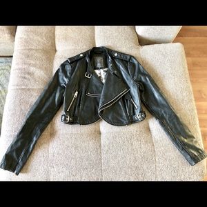 New Guess Faux Leather Crop Jacket, Size Small.